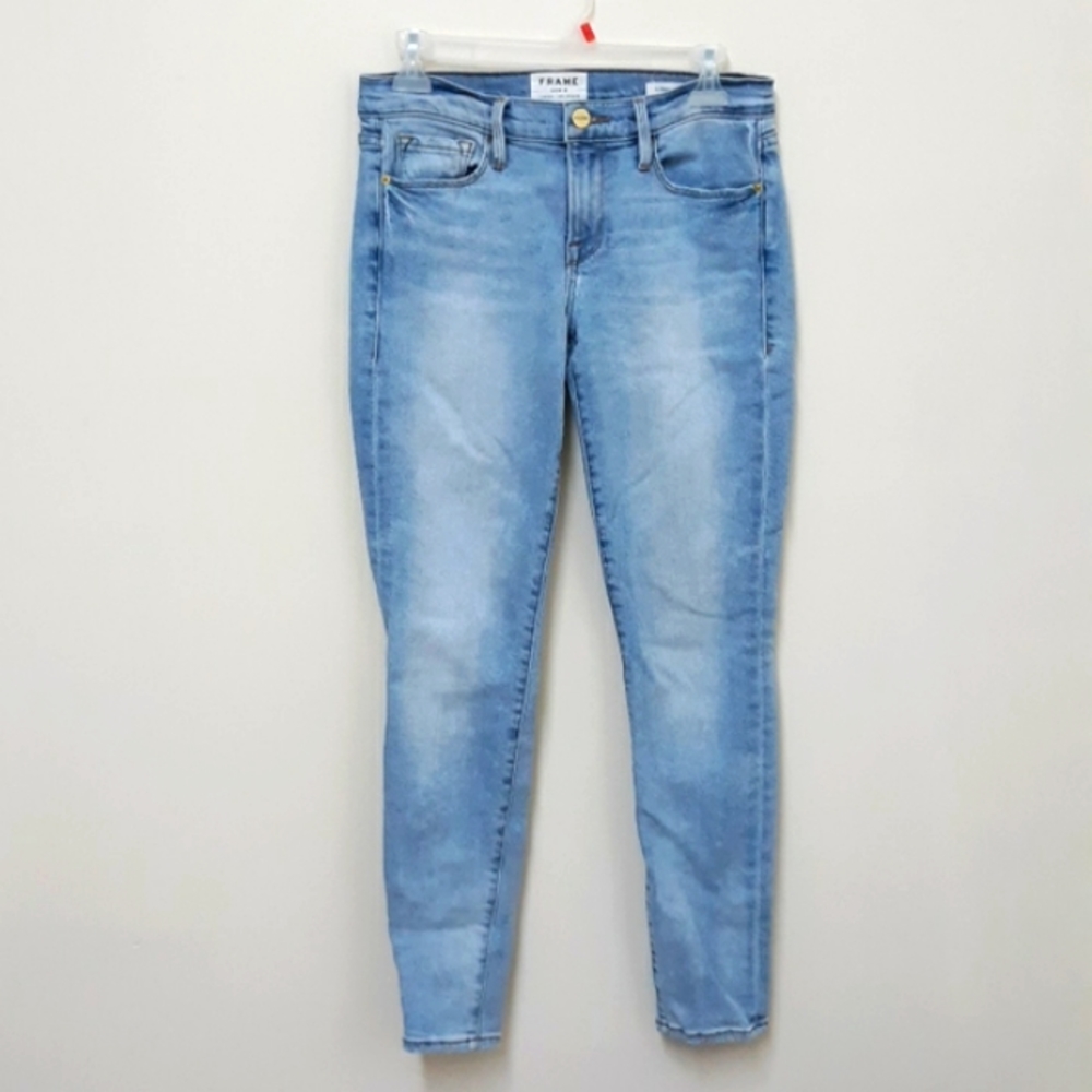 *Final Price* Frame Le Skinny De Jeanne Light Wash Bleached Jeans
